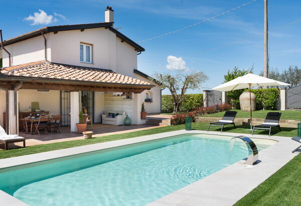 La Capannina Di Pillo: all'aperto, Esterni, Piscina