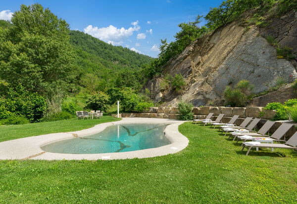 Villa Torre Delle Rose - Firenzuola, Private Pool, Ac, Privacy: Autunno, Caratteristiche, Estate, Esterni, Giardino, Piscina, Primavera