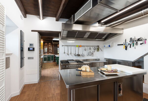 Villa Torre Delle Rose - Firenzuola, Private Pool, Ac, Privacy: Autunno, Cucina, Estate, Primavera