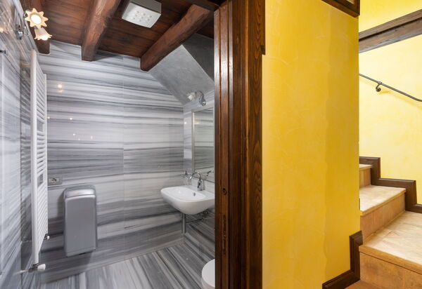 Villa Torre Delle Rose - Firenzuola, Private Pool, Ac, Privacy: Autunno, Bagno, Estate, Primavera