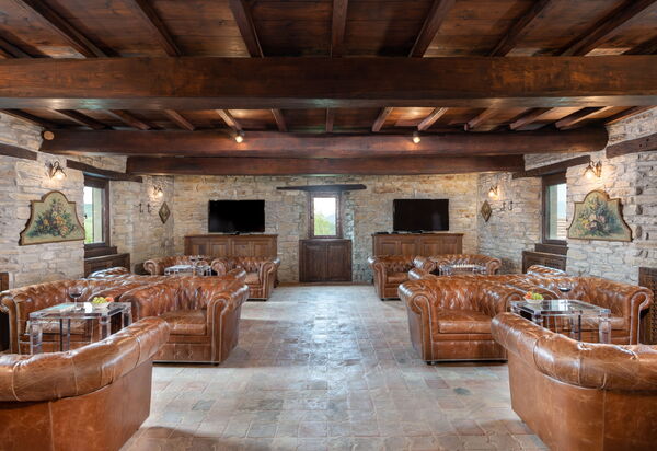 Villa Torre Delle Rose - Firenzuola, Private Pool, Ac, Privacy: Autunno, Estate, Primavera, Soggiorno