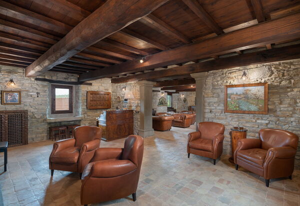 Villa Torre Delle Rose - Firenzuola, Private Pool, Ac, Privacy: Autunno, Estate, Primavera, Soggiorno