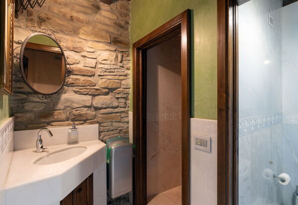 Villa Torre Delle Rose - Firenzuola, Private Pool, Ac, Privacy: Autunno, Bagno, Estate, Primavera