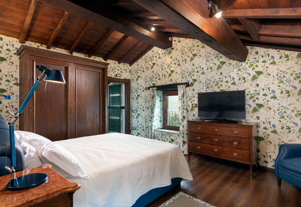 Villa Torre Delle Rose - Firenzuola, Private Pool, Ac, Privacy: Autunno, Camera da letto, Estate, Primavera