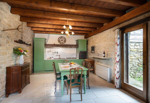 Villa Torre Delle Rose - Firenzuola, Private Pool, Ac, Privacy: Autunno, Cucina, Estate, Primavera