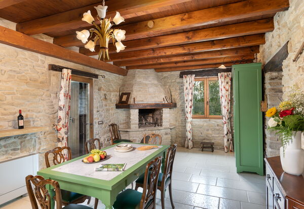 Villa Torre Delle Rose - Firenzuola, Private Pool, Ac, Privacy: Autunno, Cucina, Estate, Primavera