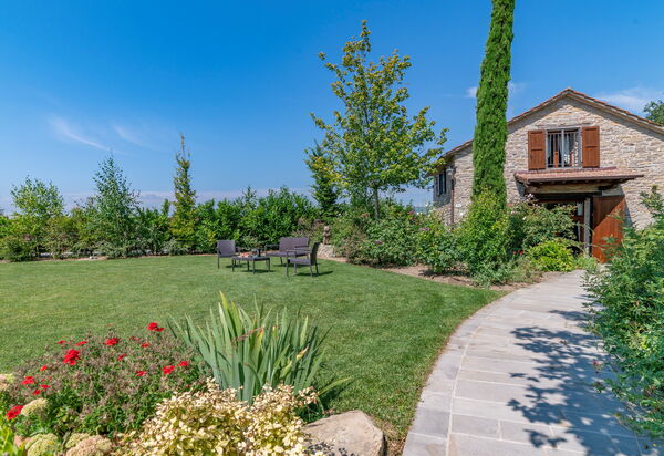 Villa Torre Delle Rose - Firenzuola, Private Pool, Ac, Privacy: Autunno, Estate, Giardino, Primavera