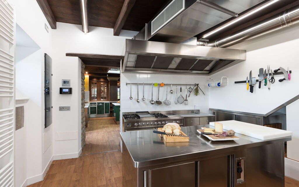 Villa Torre Delle Rose - Firenzuola, Private Pool, Ac, Privacy: Autumn, Kitchen, Spring, Summer