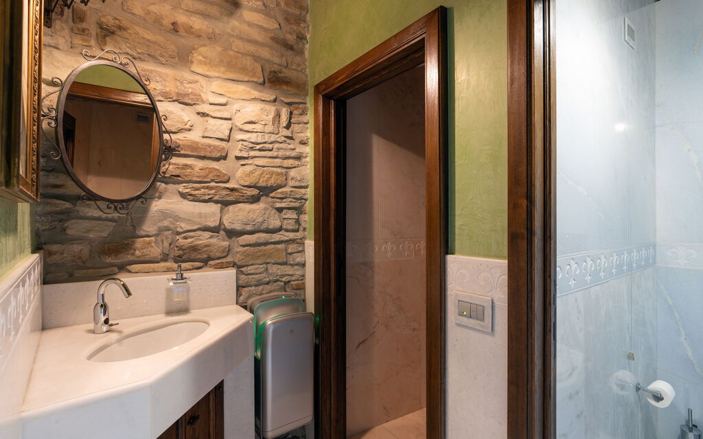 Villa Torre Delle Rose - Firenzuola, Private Pool, Ac, Privacy: Autumn, Bathroom, Spring, Summer