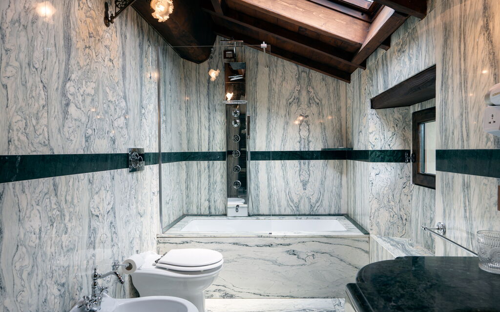 Villa Torre Delle Rose - Firenzuola, Private Pool, Ac, Privacy: Autumn, Bathroom, Spring, Summer