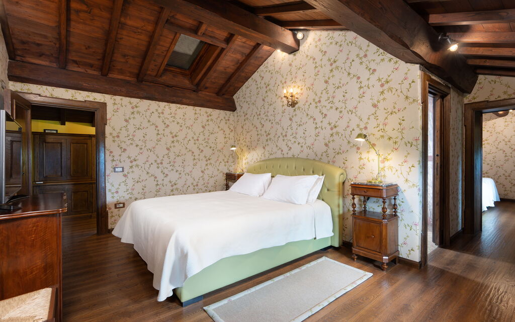 Villa Torre Delle Rose - Firenzuola, Private Pool, Ac, Privacy: Autumn, Bedroom, Spring, Summer