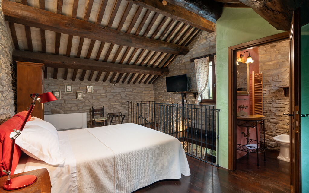 Villa Torre Delle Rose - Firenzuola, Private Pool, Ac, Privacy: Autumn, Bedroom, Spring, Summer
