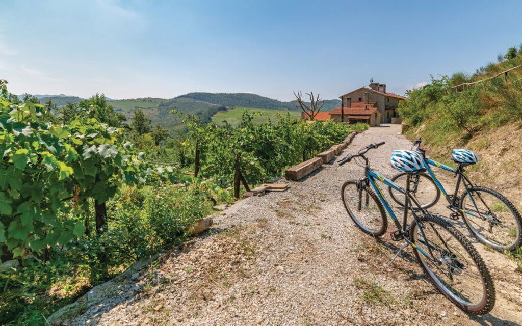 Villa Torre Delle Rose - Firenzuola, Private Pool, Ac, Privacy: Activities, Autumn, Spring, Summer