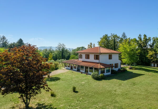 Villa Cristina: Esterni