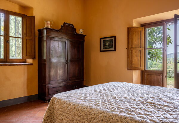 Belvedere - Ambra by Geco Vacation Rentals: Autumn, Bedroom, Spring, Summer