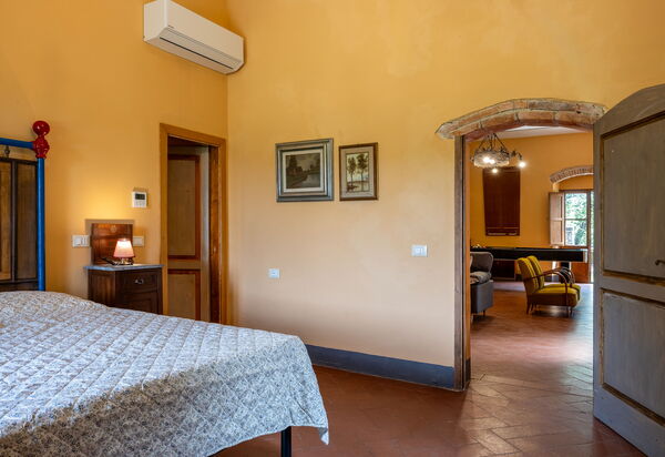 Belvedere - Ambra by Geco Vacation Rentals: Autumn, Bedroom, Spring, Summer
