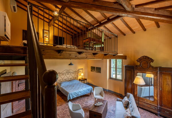 Belvedere - Ambra by Geco Vacation Rentals: Autumn, Bedroom, Spring, Summer