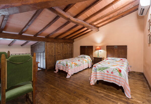 Belvedere - Falceto, Ambra, Toscana: Autunno, Camera da letto, Caratteristiche, Dettagli della stanza, Estate, Primavera