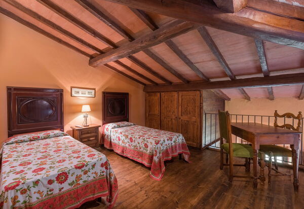 Belvedere - Falceto, Ambra, Toscana: Autunno, Camera da letto, Caratteristiche, Dettagli della stanza, Estate, Primavera