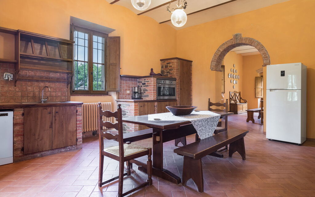 Belvedere - Falceto, Ambra, Toscana: Amenities, Autumn, Dining Room, Kitchen, Room Detail, Spring, Summer