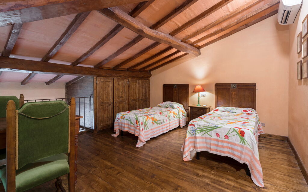 Belvedere - Falceto, Ambra, Toscana: Amenities, Autumn, Bedroom, Room Detail, Spring, Summer