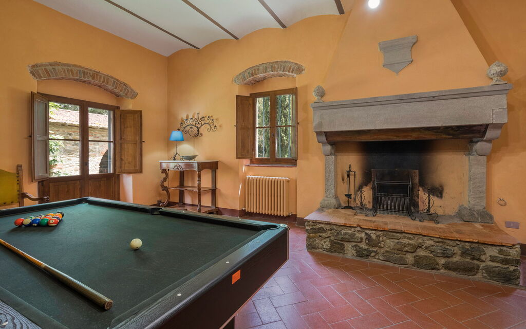 Belvedere - Falceto, Ambra, Toscana: Activities, Amenities, Autumn, Living Room, Room Detail, Spring, Summer