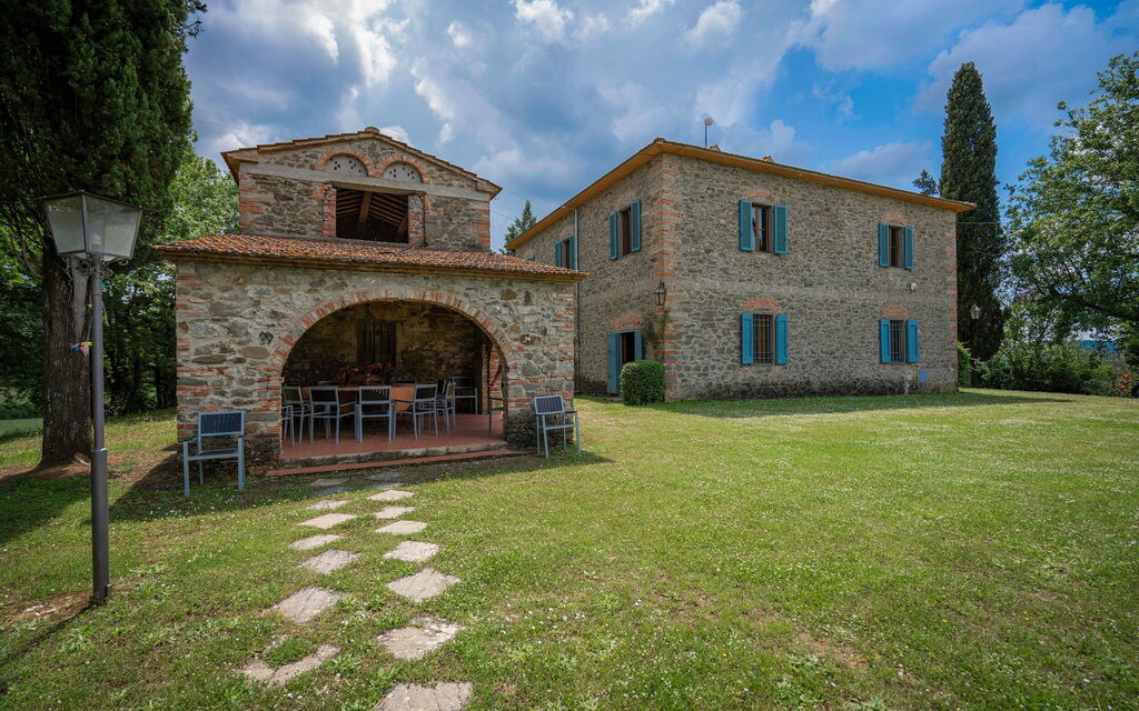 Belvedere - Falceto, Ambra, Toscana: Amenities, Autumn, Building Exterior, Garden, Main Entrance, Spring, Summer