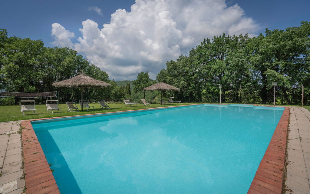 Belvedere - Falceto, Ambra, Toscana: Amenities, Autumn, Building Exterior, Garden, Pool, Spring, Summer