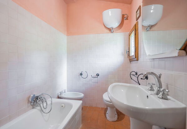 Borgo La Casina - Badia Agnano, Toscana: Autunno, Bagno, Caratteristiche, Dettagli della stanza, Estate, Primavera