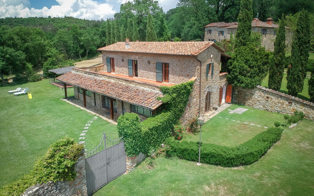Borgo La Casina - Badia Agnano, Toscana: Autumn, Building Exterior, Spring, Summer