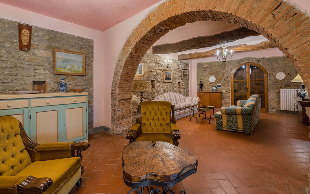 Borgo La Casina - Badia Agnano, Toscana: Amenities, Autumn, Living Room, Room Detail, Spring, Summer