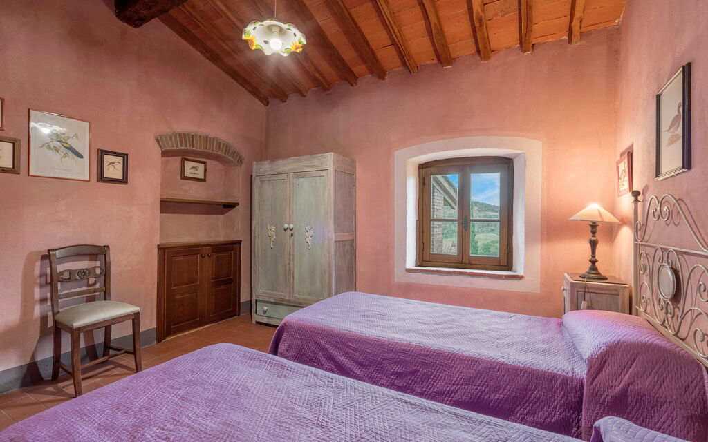Borgo La Casina - Badia Agnano, Toscana: Amenities, Autumn, Bedroom, Room Detail, Spring, Summer