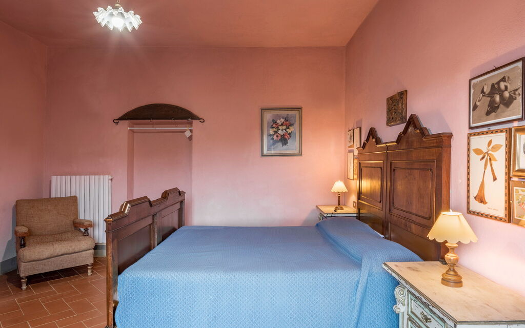 Borgo La Casina - Badia Agnano, Toscana: Amenities, Autumn, Bedroom, Room Detail, Spring, Summer