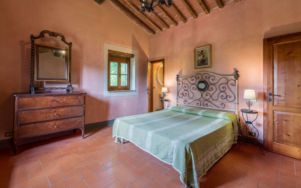 Borgo La Casina - Badia Agnano, Toscana: Amenities, Autumn, Bedroom, Room Detail, Spring, Summer