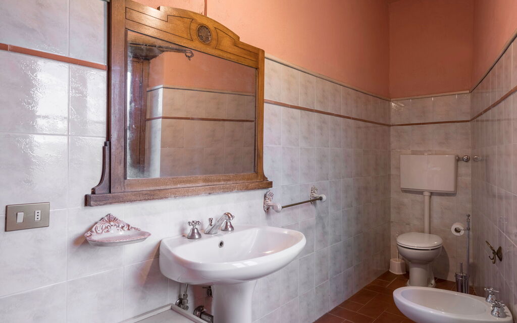 Borgo La Casina - Badia Agnano, Toscana: Amenities, Autumn, Bathroom, Room Detail, Spring, Summer
