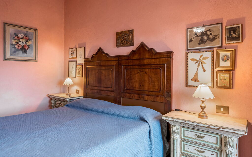 Borgo La Casina - Badia Agnano, Toscana: Amenities, Autumn, Bedroom, Room Detail, Spring, Summer