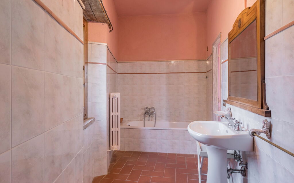Borgo La Casina - Badia Agnano, Toscana: Amenities, Autumn, Bathroom, Room Detail, Spring, Summer