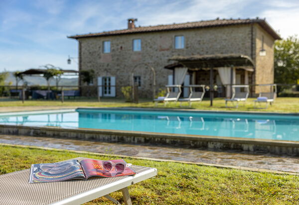 Leopolda Selvarella: Autunno, Estate, Giardino, Piscina, Primavera