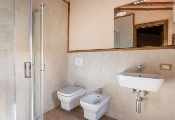 Fonte Nuova - Badia Agnano, Toscana: Autunno, Bagno, Estate, Primavera