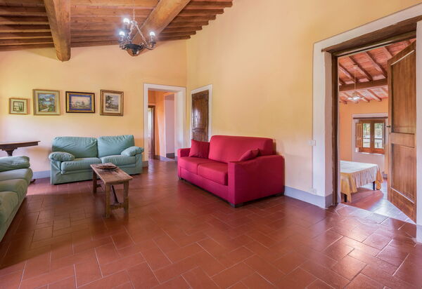 Fonte Nuova - Badia Agnano, Toscana: Autunno, Caratteristiche, Dettagli della stanza, Estate, Primavera, Soggiorno