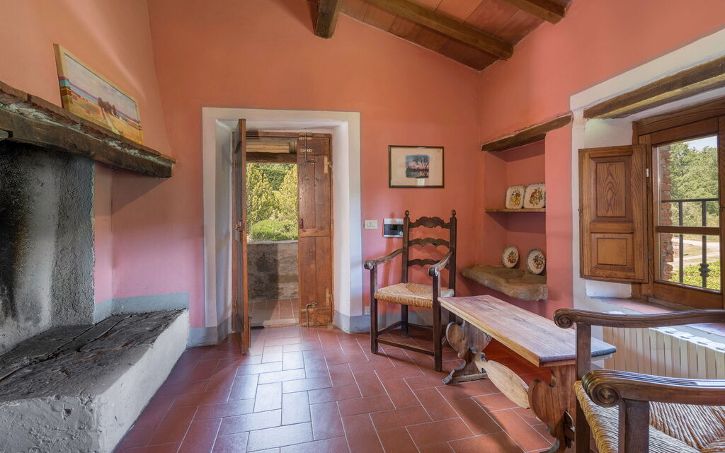 Fonte Nuova - Badia Agnano, Toscana: Autunno, Caratteristiche, Dettagli della stanza, Estate, Primavera, Sala da pranzo