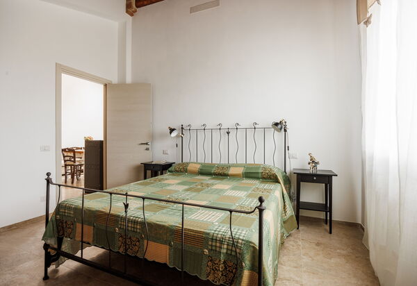 Anita , Holiday Home With Pool, Wifi, Colle Di Val D'elsa, Toscana: Amenities, Autumn, Bedroom, Room Detail, Spring, Summer