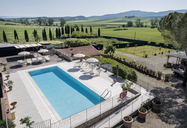 Nilde - Holiday Home with Pool, Wifi,Toscany: Amenities, Autumn, Building Exterior, Pool, Spring, Summer