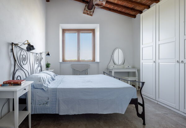 Nilde - Holiday Home with Pool, Wifi,Toscany: Amenities, Autumn, Bedroom, Room Detail, Spring, Summer