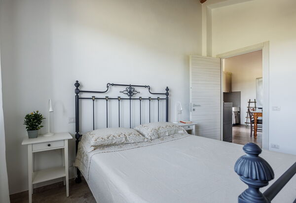 Nilde - Holiday Home with Pool, Wifi,Toscany: Amenities, Autumn, Bedroom, Room Detail, Spring, Summer