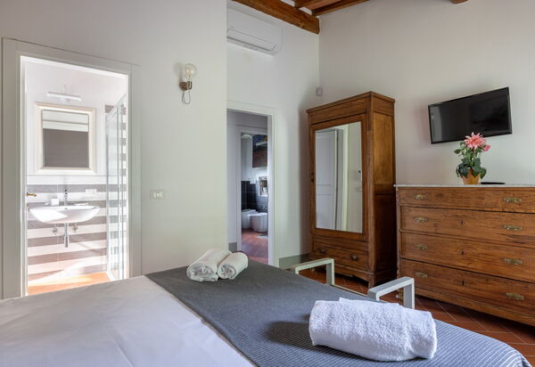 Casa Bosco D'arte Holiday Home , Greve In Chianti, Ac, Wifi: Autumn, Bedroom, Spring, Summer