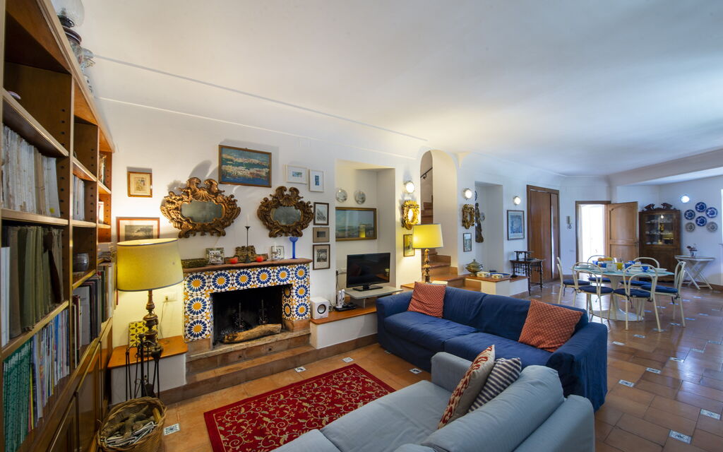 Villa Deli, In Positano, Sea View, Ac: villa-deli-positano-villa-living-room