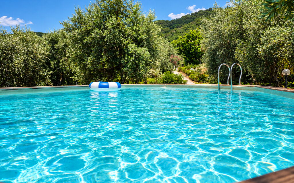Shaleo, Private Pool & Jacuzzi, Marliana: Autumn, Pool, Spring, Summer
