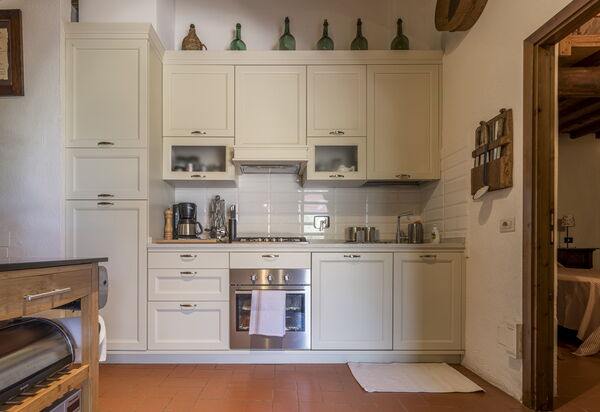 Casa Anita - Castellina In Chianti - Granaio, Toscana: Amenities, Autumn, Kitchen, Room Detail, Spring, Summer
