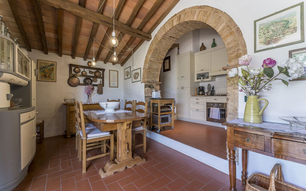 Casa Anita - Castellina In Chianti - Granaio, Toscana: Autunno, Caratteristiche, Cucina, Dettagli della stanza, Estate, Primavera, Sala da pranzo